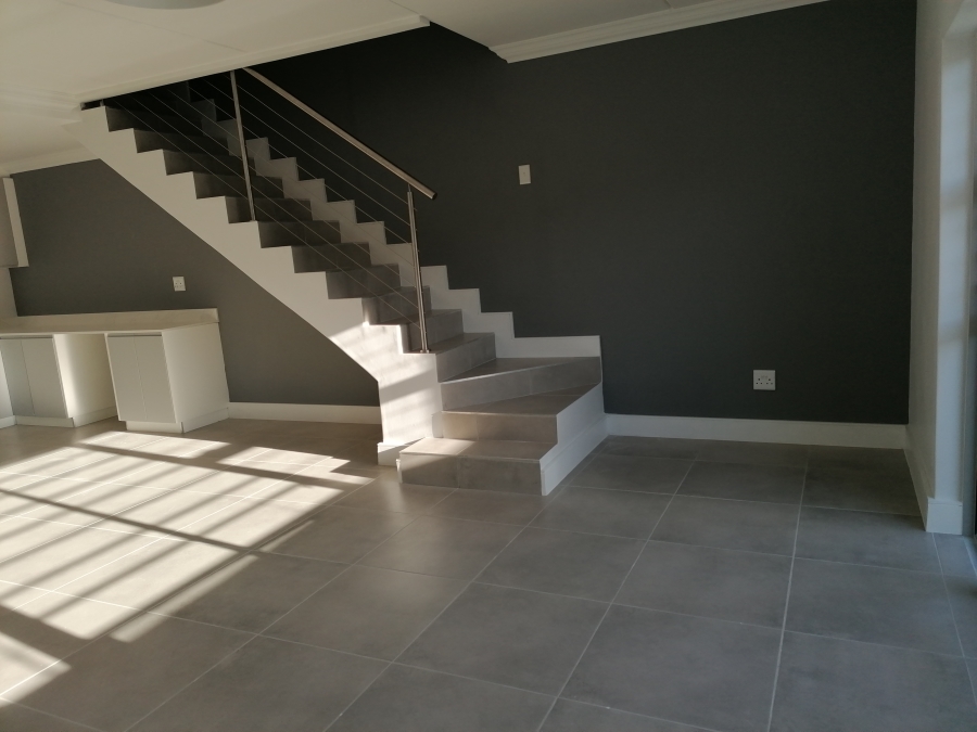 To Let 3 Bedroom Property for Rent in Langeberg Heights Western Cape